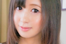 さよちゃんに素股！ワレメが柔らかくて気持ちいいから中出し？「入ってないけど…うッダメ！」アソコは恥ずかし汁で濡れ濡れですから…あっ！入っちゃった！