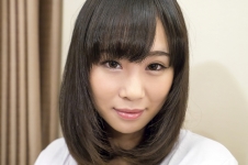 ゆずきちゃんはなんでパイパンなんですか？「えっ！趣味です。流行ってたから」なるほど！最近の若い子は自己紹介する時に趣味は？と聞かれたら「パイパンです！」ってお答えするんですか！